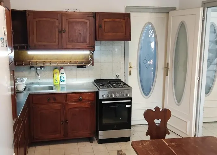 Mediterran Garden 公寓 *