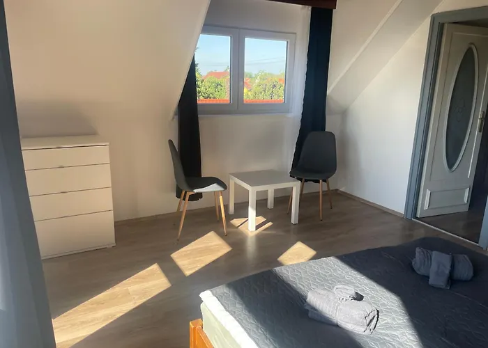 Mediterran Garden 公寓 *